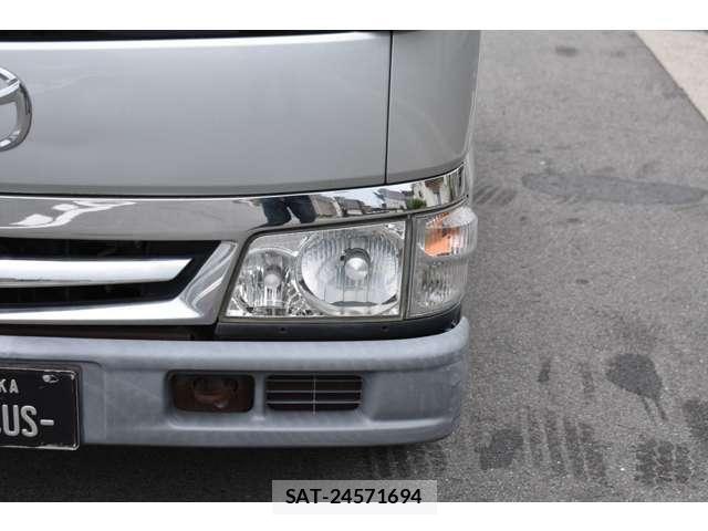 Mazda TITAN DASH 2004-03 6817641-29