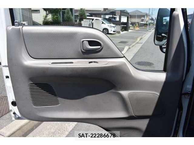 Mazda TITAN DASH 2008-03 6998825-9