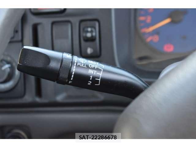 Mazda TITAN DASH 2008-03 6998825-16