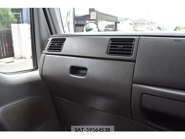 Mazda TITAN DASH 2007-04 7729880-21