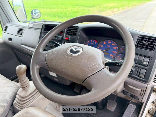 Mazda TITAN DASH 2006-02 8038779-15