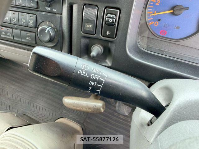 Mazda TITAN DASH 2006-02 8038779-17