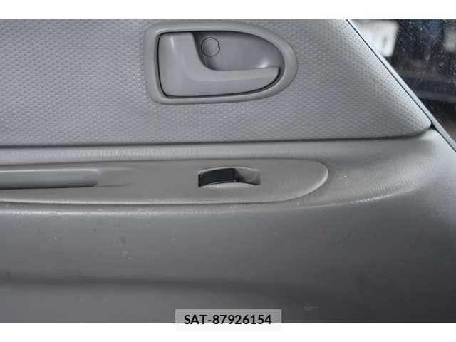 Mazda TITAN DASH 2009-05 8210687-10