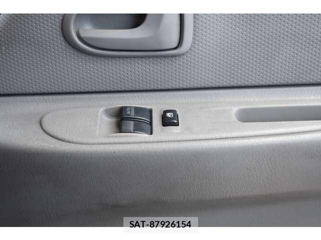 Mazda TITAN DASH 2009-05 8210687-8