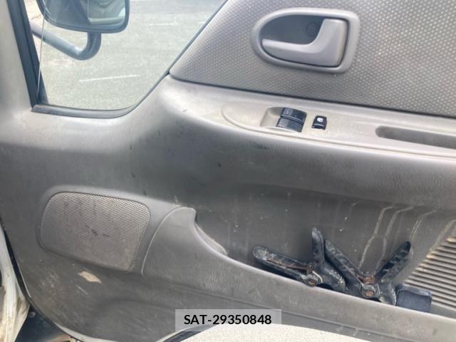 Mazda TITAN DASH 2003-06 8246953-10