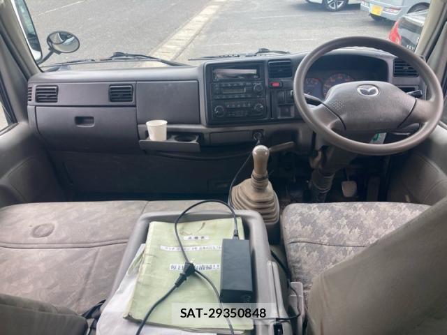 Mazda TITAN DASH 2003-06 8246953-15