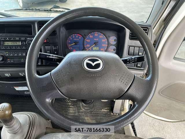Mazda TITAN DASH 2006-09 8355789-5