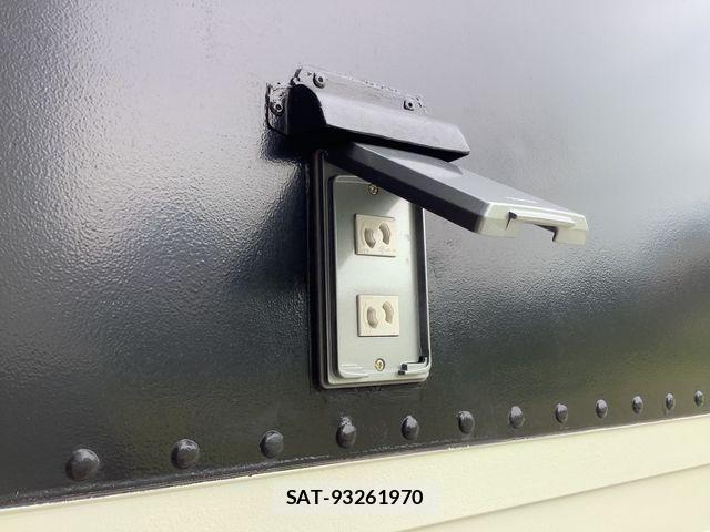 Mazda TITAN DASH 2006-09 8372292-19