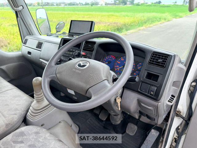 Mazda TITAN DASH 2006-02 8872278-13