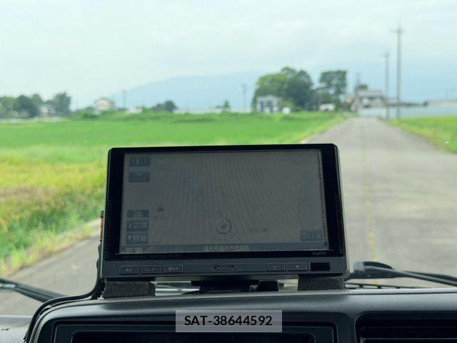 Mazda TITAN DASH 2006-02 8872278-15