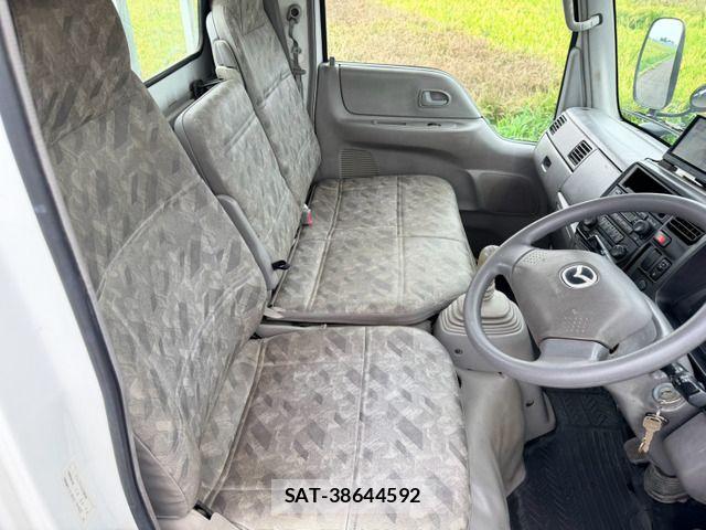 Mazda TITAN DASH 2006-02 8872278-19