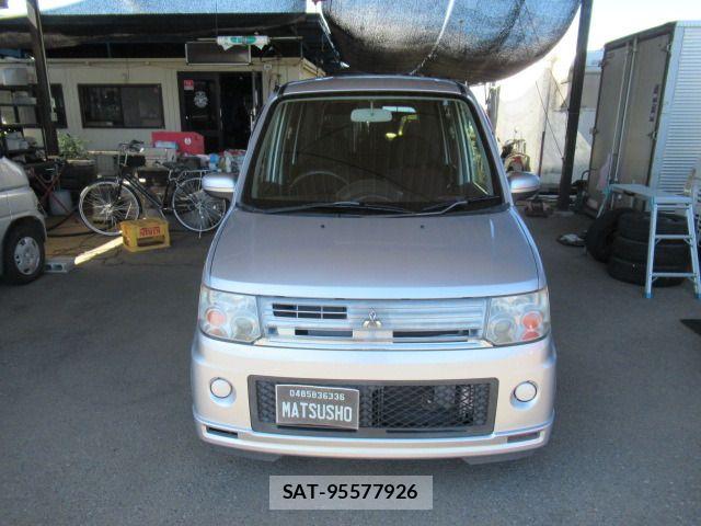 Mitsubishi TOPPO 2011-08 8246954-2