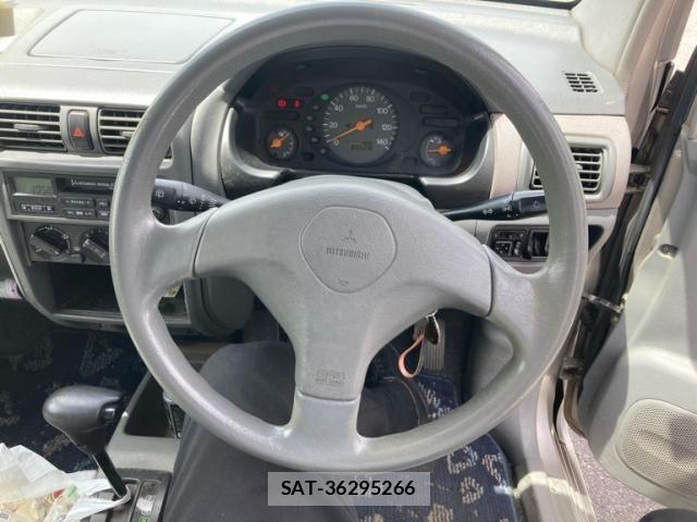 Mitsubishi TOPPO BJ 2000-01 7226166-9
