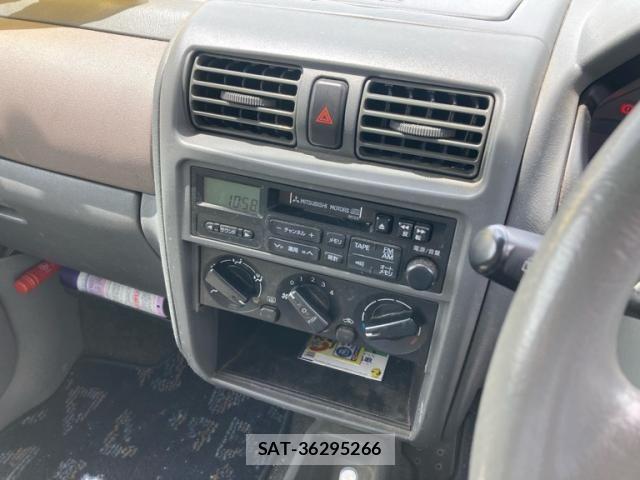 Mitsubishi TOPPO BJ 2000-01 7226166-11