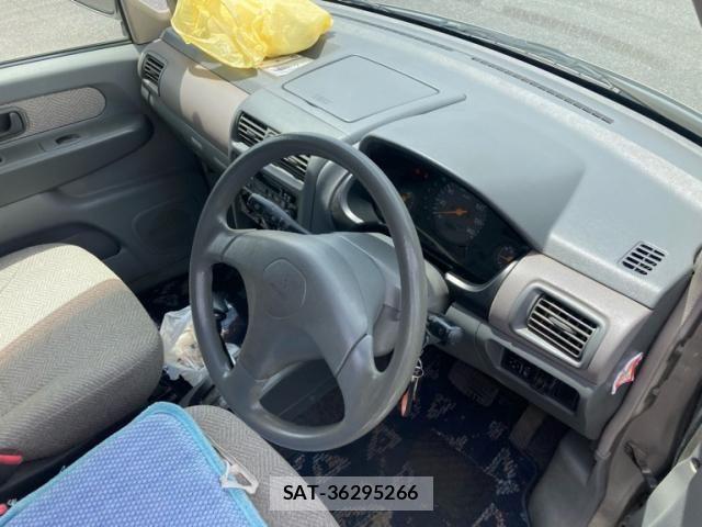 Mitsubishi TOPPO BJ 2000-01 7226166-5