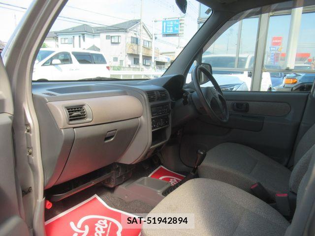Mitsubishi TOPPO BJ 2000-01 8159390-5