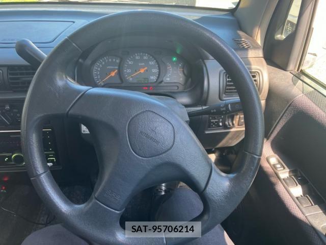 Mitsubishi TOPPO BJ 2002-03 7226172-15