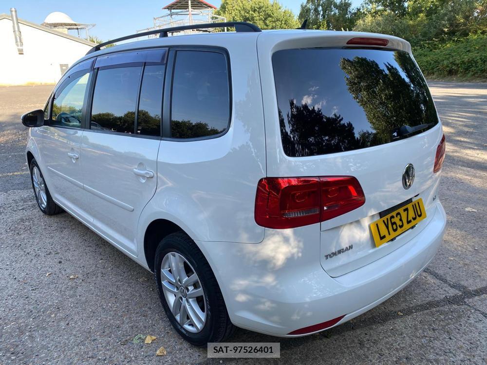 VolksWagen TOURAN 2014-01 1133022-9