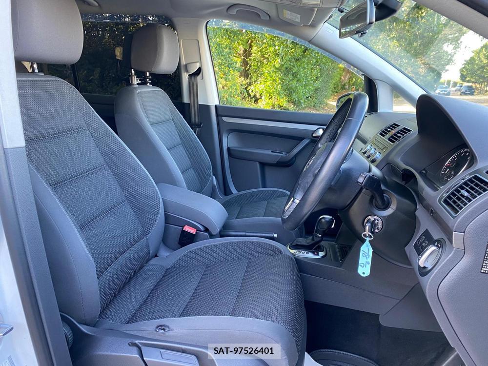 VolksWagen TOURAN 2014-01 1133022-18