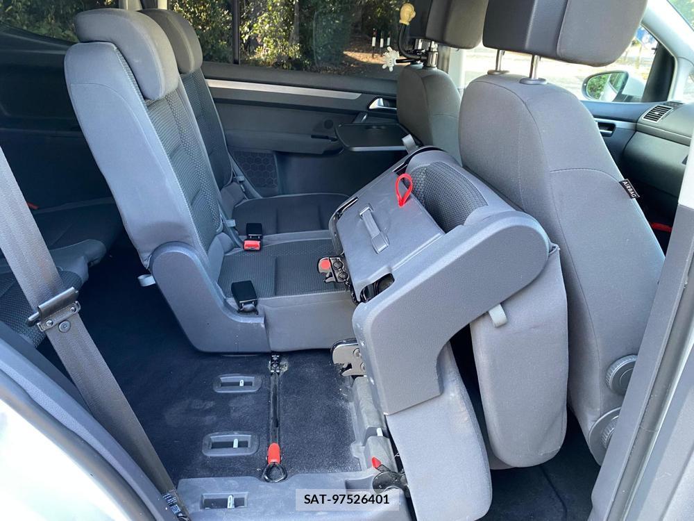 VolksWagen TOURAN 2014-01 1133022-37