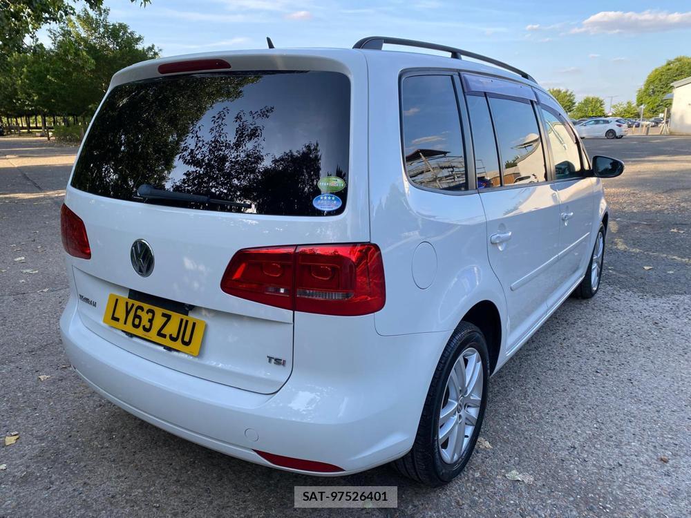 VolksWagen TOURAN 2014-01 1133022-4