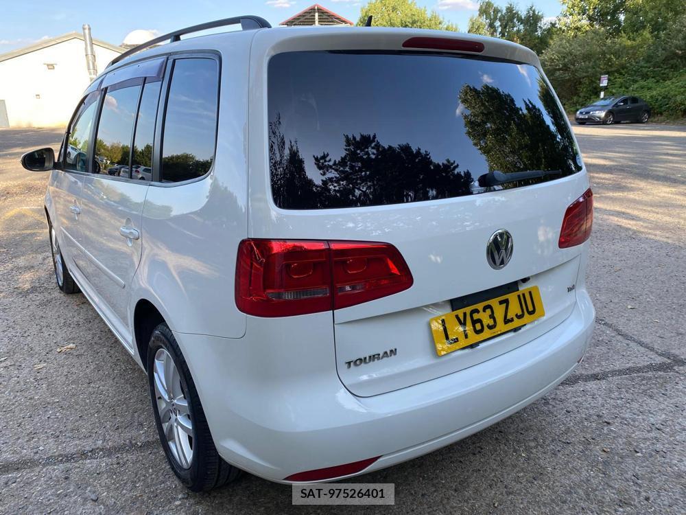 VolksWagen TOURAN 2014-01 1133022-8