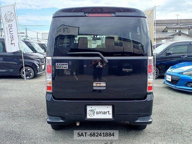 Mitsubishi TOWN BOX 2015-05 1283552-7