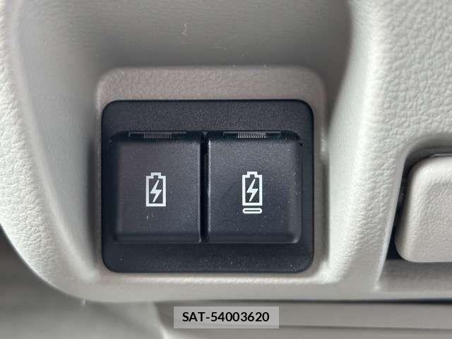 Mitsubishi TOWN BOX 2024-03 1294507-17