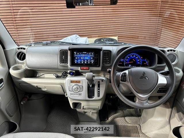 Mitsubishi TOWN BOX 2016-10 1328870-1