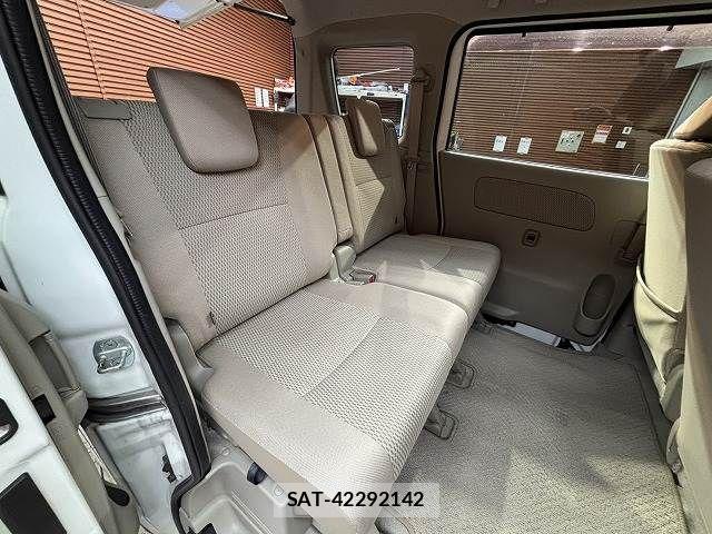 Mitsubishi TOWN BOX 2016-10 1328870-8