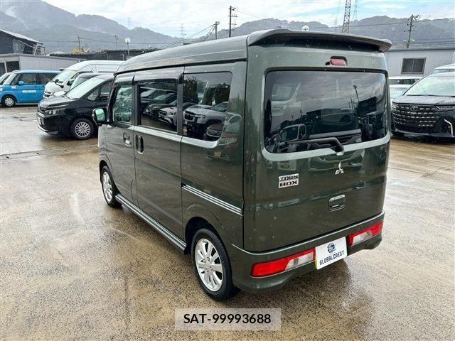 Mitsubishi TOWN BOX 2025-03 1829719-9