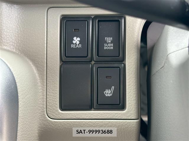 Mitsubishi TOWN BOX 2025-03 1829719-18