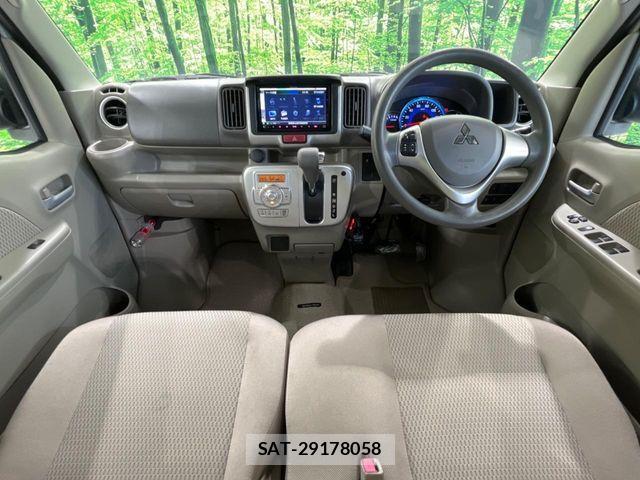Mitsubishi TOWN BOX 2016-04 6817643-1