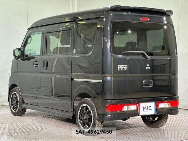 Mitsubishi TOWN BOX 2021-02 6914561-6
