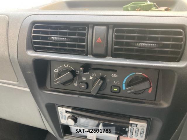 Mitsubishi TOWN BOX 2005-09 7789886-13