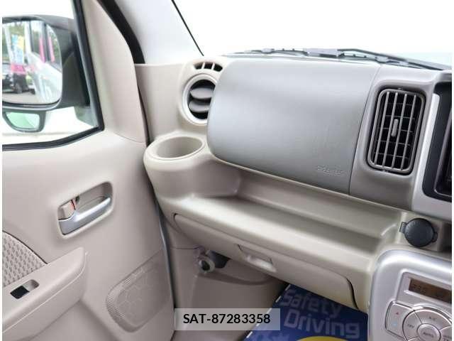 Mitsubishi TOWN BOX 2016-07 8317677-25