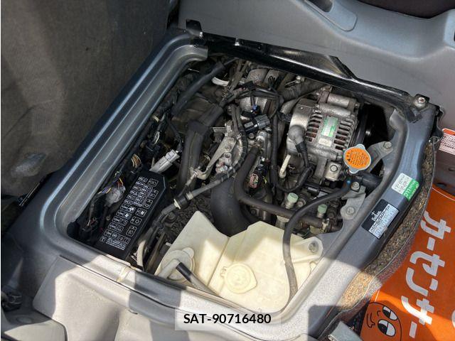 Mitsubishi TOWN BOX 2011-03 8415485-9