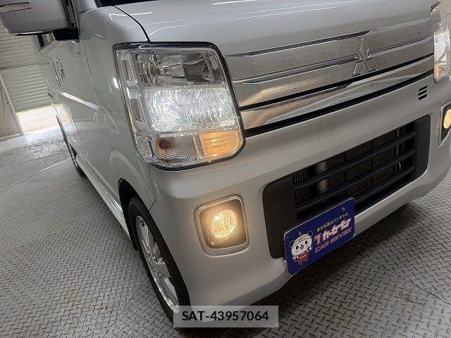 Mitsubishi TOWN BOX 2024-01 8527811-5