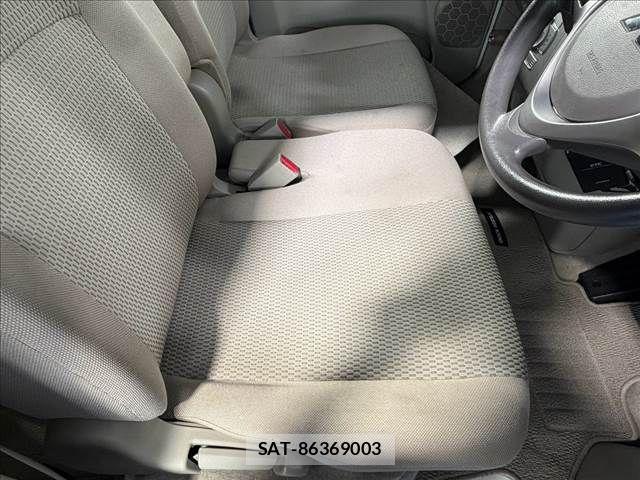 Mitsubishi TOWN BOX 2016-01 8832095-10