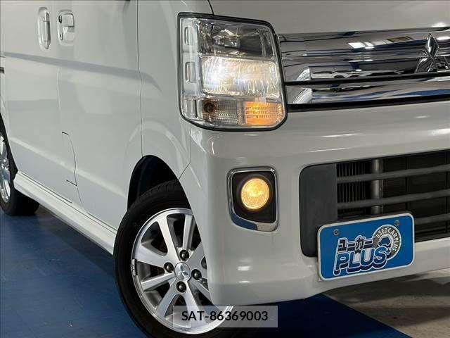 Mitsubishi TOWN BOX 2016-01 8832095-22