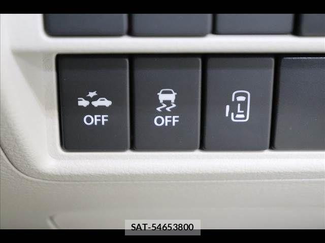 Mitsubishi TOWN BOX 2020-01 8882633-5