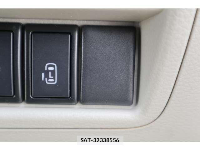 Mitsubishi TOWN BOX 2019-05 1325320-11