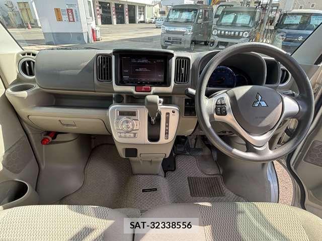 Mitsubishi TOWN BOX 2019-05 1325320-1