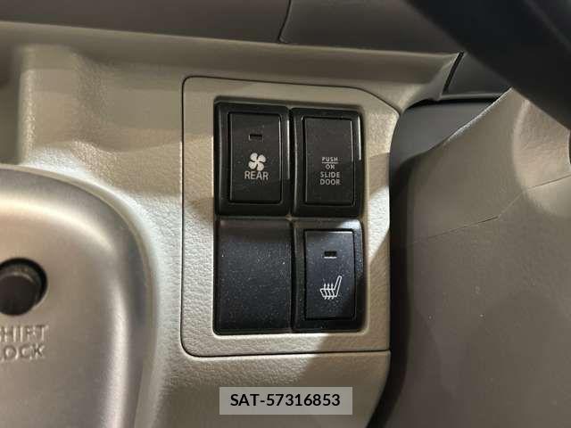 Mitsubishi TOWN BOX 2018-03 2679174-16
