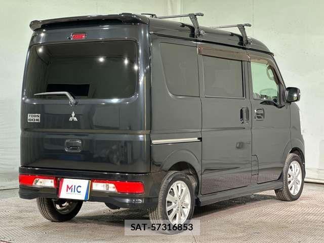 Mitsubishi TOWN BOX 2018-03 2679174-4