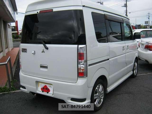 Mitsubishi TOWN BOX 2015-10 6678493-2