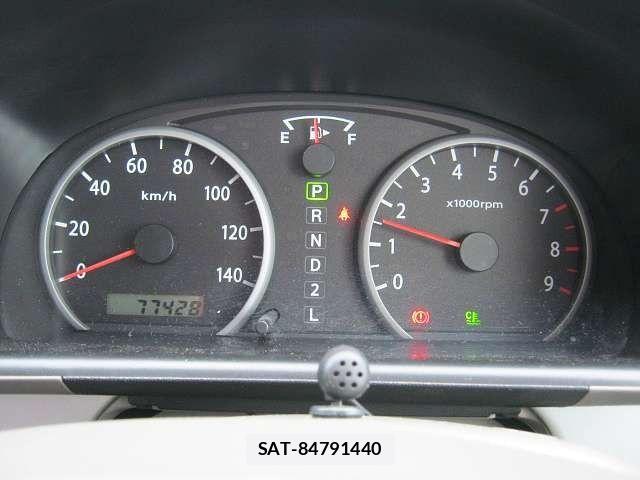 Mitsubishi TOWN BOX 2015-10 6678493-4