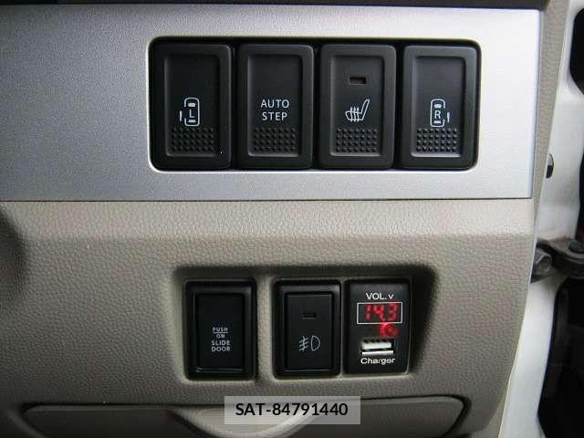 Mitsubishi TOWN BOX 2015-10 6678493-5