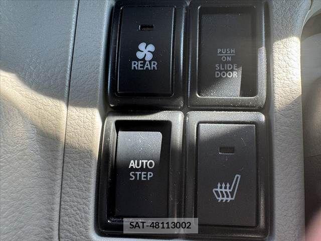 Mitsubishi TOWN BOX 2022-05 7226170-28
