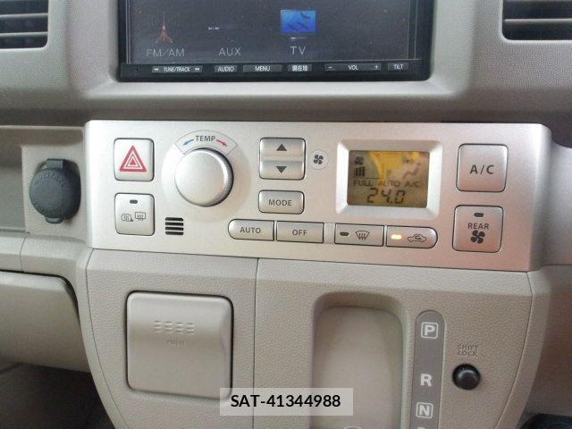 Mitsubishi TOWN BOX 2014-09 8415486-15